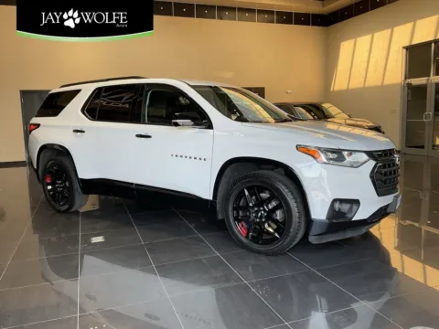 White 2018 Chevrolet Traverse Premier for sale in Kansas City, MO