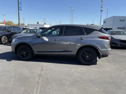 More photos of 2025 Acura RDX at Jay Wolfe Acura, MO