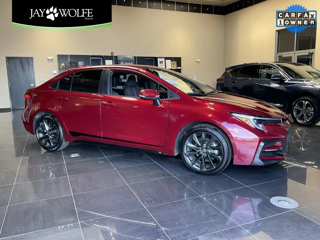 Black 2024 Toyota Corolla SE for sale in Kansas City, MO