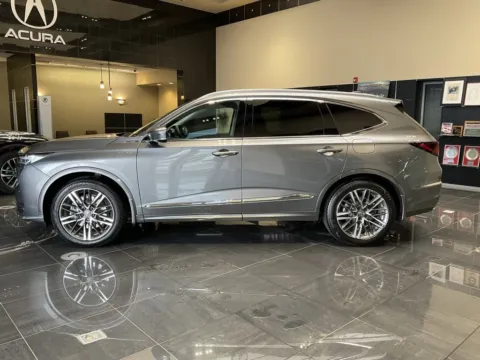 More photos of 2025 Acura MDX w/Advance Package at Jay Wolfe Acura, MO