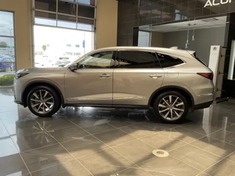 More photos of 2025 Acura MDX w/Technology Package at Jay Wolfe Acura, MO