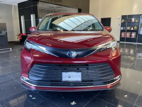 Photos of 2023 Toyota Sienna XLE for sale in Kansas City, MO at Jay Wolfe Acura