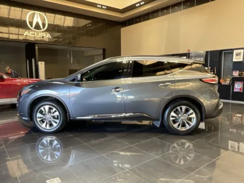 More photos of 2016 Nissan Murano SV at Jay Wolfe Acura, MO