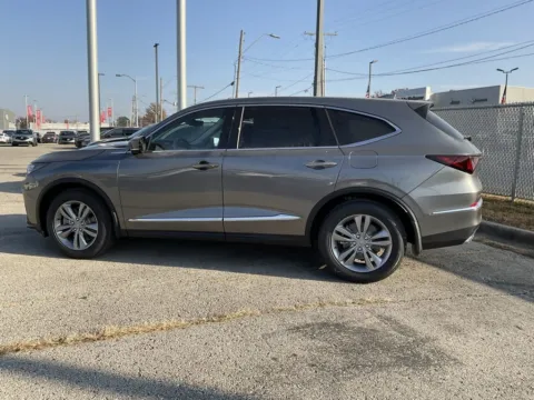More photos of 2026 Acura MDX at Jay Wolfe Acura, MO