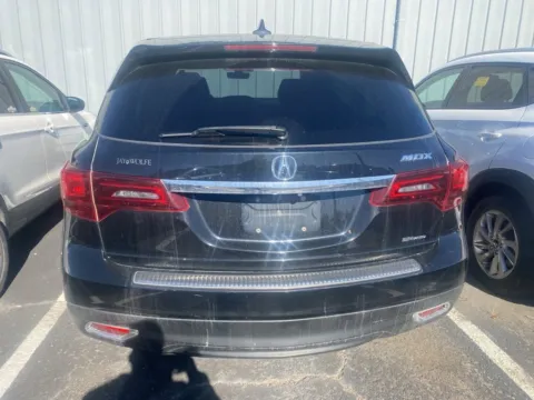 More photos of 2016 Acura MDX 3.5L at Jay Wolfe Acura, MO