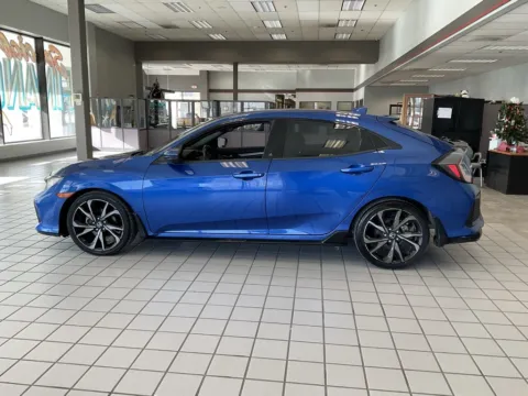 More photos of 2018 Honda Civic Sport at Jay Wolfe Auto Outlet, MO
