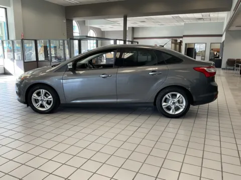 More photos of 2013 Ford Focus SE at Jay Wolfe Auto Outlet, MO