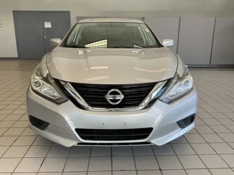 Photos of 2017 Nissan Altima 2.5 S for sale in Kansas City, MO at Jay Wolfe Auto Outlet