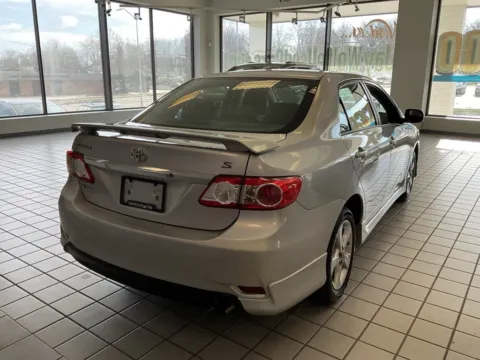More photos of 2011 Toyota Corolla S at Jay Wolfe Auto Outlet, MO