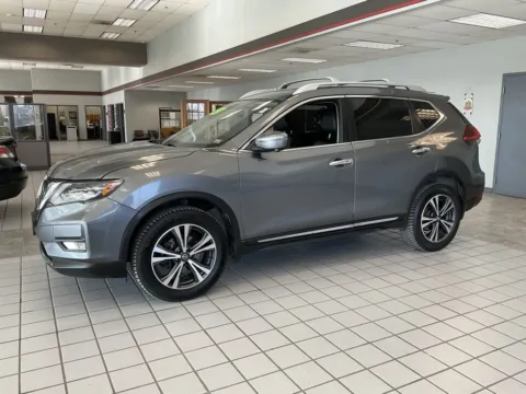 Another view of 2018 Nissan Rogue SL for sale in Kansas City, MO at Jay Wolfe Auto Outlet