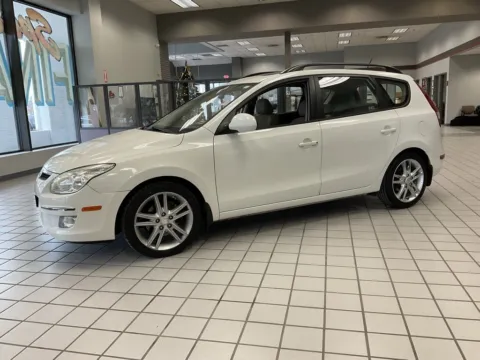 Another view of 2010 Hyundai Elantra Touring SE for sale in Kansas City, MO at Jay Wolfe Auto Outlet