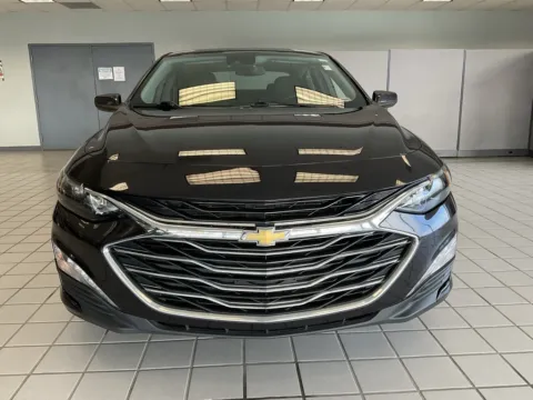 Photos of 2023 Chevrolet Malibu LT for sale in Kansas City, MO at Jay Wolfe Auto Outlet