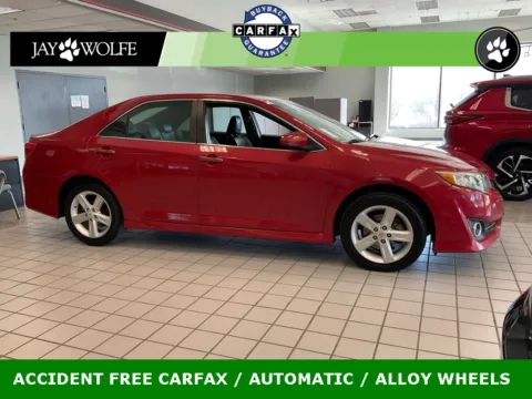 Red 2012 Toyota Camry SE for sale in Kansas City, MO