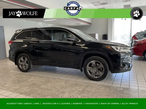 Black 2019 Toyota Highlander Limited Platinum for sale in Kansas City, MO