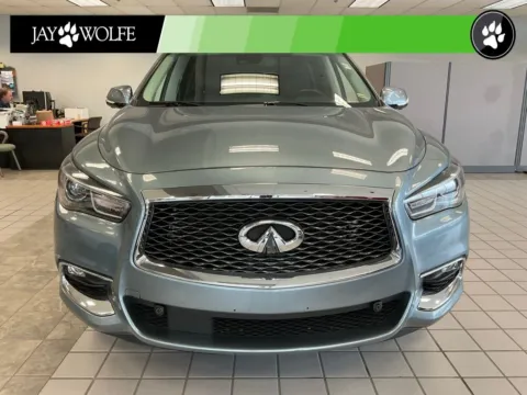 Photos of 2019 INFINITI QX60 LUXE for sale in Kansas City, MO at Jay Wolfe Auto Outlet