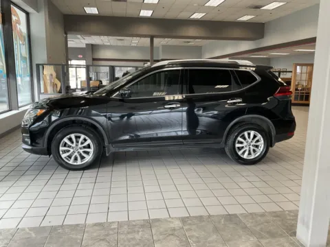 More photos of 2018 Nissan Rogue SV at Jay Wolfe Auto Outlet, MO