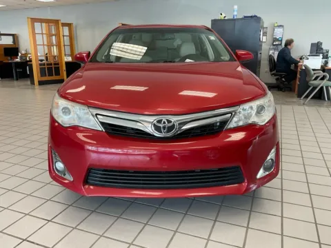 Photos of 2012 Toyota Camry XLE for sale in Kansas City, MO at Jay Wolfe Auto Outlet