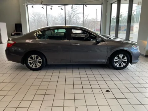 More photos of 2014 Honda Accord LX at Jay Wolfe Auto Outlet, MO