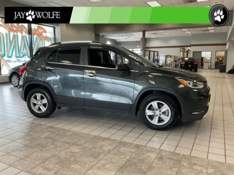 Gray 2019 Chevrolet Trax LT for sale in Kansas City, MO