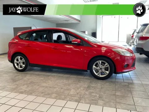 Red 2014 Ford Focus SE for sale in Kansas City, MO