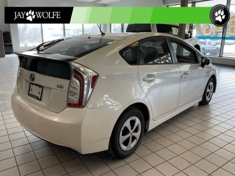 More photos of 2015 Toyota Prius Four at Jay Wolfe Auto Outlet, MO