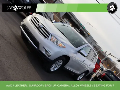 Another view of 2011 Toyota Highlander SE for sale in Kansas City, MO at Jay Wolfe Auto Outlet
