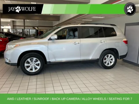 Another view of 2011 Toyota Highlander SE for sale in Kansas City, MO at Jay Wolfe Auto Outlet