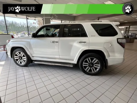 More photos of 2014 Toyota 4Runner Limited at Jay Wolfe Auto Outlet, MO