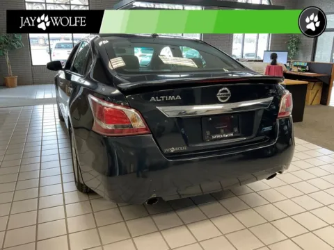 More photos of 2013 Nissan Altima 2.5 SL at Jay Wolfe Auto Outlet, MO