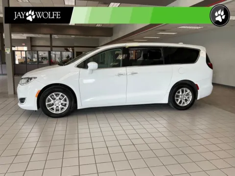 Another view of 2020 Chrysler Pacifica Touring for sale in Kansas City, MO at Jay Wolfe Auto Outlet