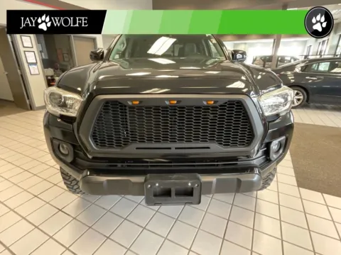 Photos of 2017 Toyota Tacoma SR5 for sale in Kansas City, MO at Jay Wolfe Auto Outlet