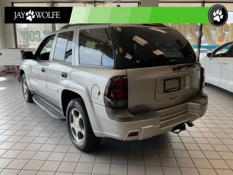More photos of 2006 Chevrolet TrailBlazer LS at Jay Wolfe Auto Outlet, MO