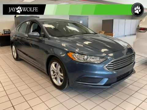 Blue 2018 Ford Fusion SE for sale in Kansas City, MO