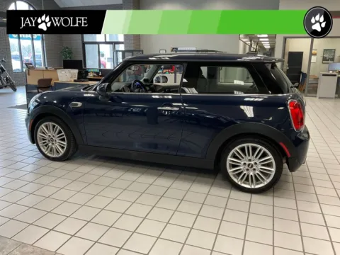 More photos of 2015 MINI Cooper at Jay Wolfe Auto Outlet, MO
