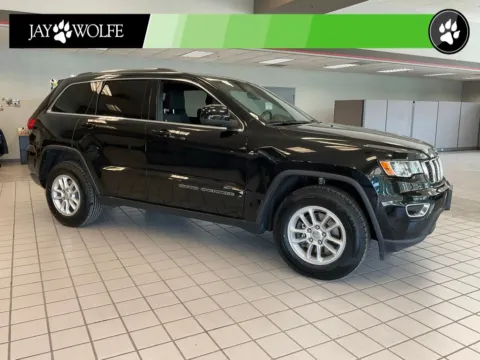 Black 2019 Jeep Grand Cherokee Laredo E for sale in Kansas City, MO