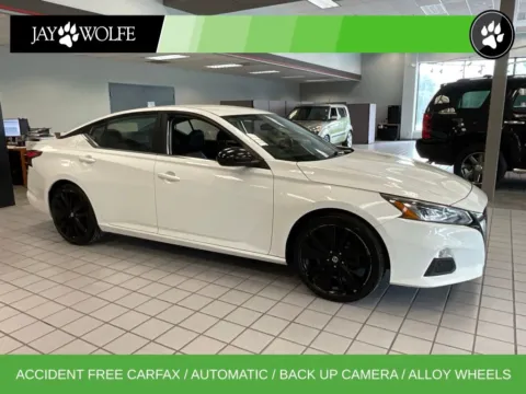 White 2019 Nissan Altima 2.5 SR for sale in Kansas City, MO