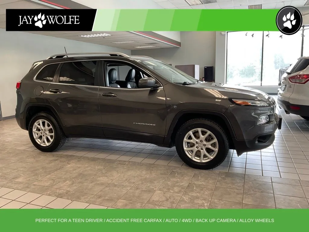 Gray 2018 Jeep Cherokee Latitude Plus for sale in Kansas City, MO