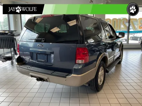 More photos of 2003 Ford Expedition Eddie Bauer at Jay Wolfe Auto Outlet, MO