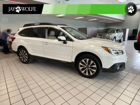 White 2016 Subaru Outback 2.5i for sale in Kansas City, MO