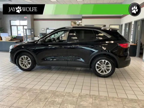 More photos of 2021 Ford Escape SE at Jay Wolfe Auto Outlet, MO