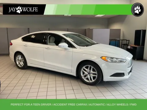 White 2016 Ford Fusion SE for sale in Kansas City, MO