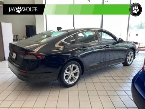 More photos of 2023 Honda Accord LX at Jay Wolfe Auto Outlet, MO