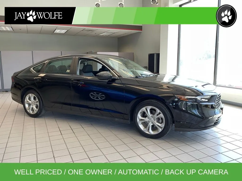 Black 2023 Honda Accord LX for sale in Kansas City, MO