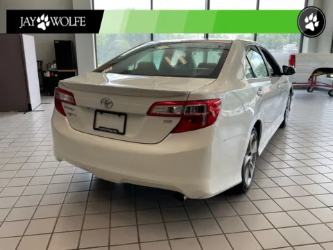 More photos of 2014 Toyota Camry SE Sport at Jay Wolfe Auto Outlet, MO