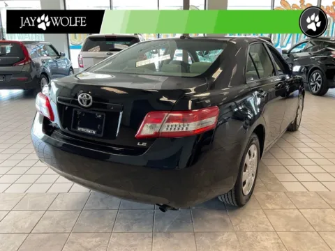 More photos of 2011 Toyota Camry LE at Jay Wolfe Auto Outlet, MO