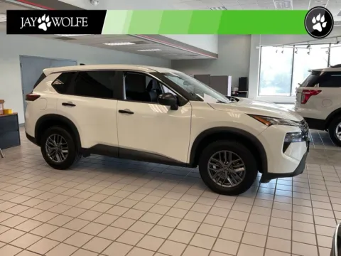 White 2024 Nissan Rogue S for sale in Kansas City, MO