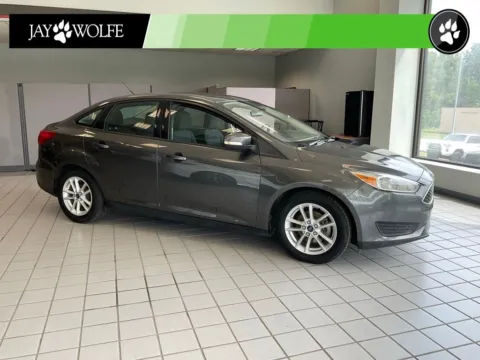 Gray 2015 Ford Focus SE for sale in Kansas City, MO
