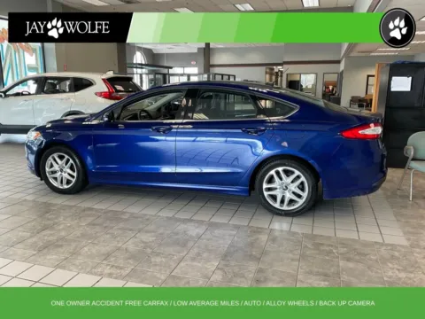 More photos of 2013 Ford Fusion SE at Jay Wolfe Auto Outlet, MO
