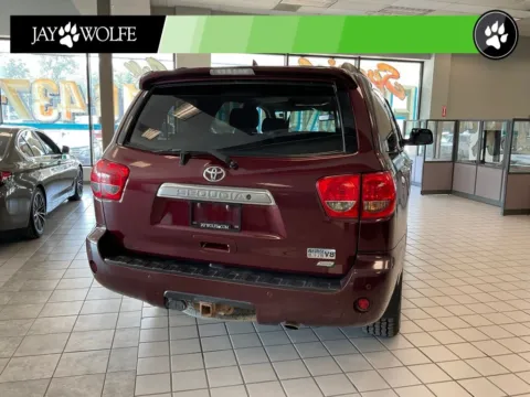 More photos of 2011 Toyota Sequoia Platinum at Jay Wolfe Auto Outlet, MO