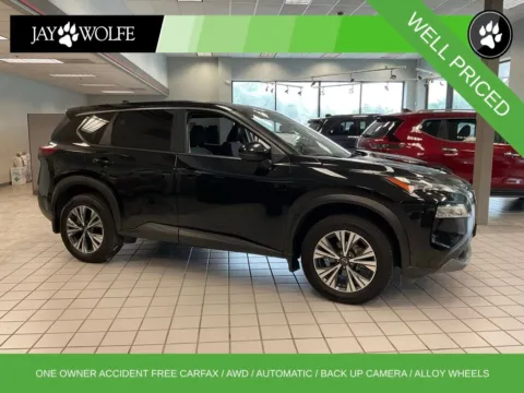 Black 2023 Nissan Rogue SV for sale in Kansas City, MO